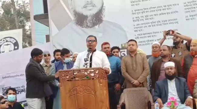 দুর্নীতি ও চাঁদাবাজির জন্য লালকার্ড দেখাতে হবে : রাশেদ প্রধান