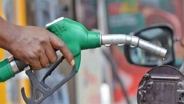 জ্বালানি তেলের দাম নিয়ে নতুন সিদ্ধান্ত জানাল সরকার, কোনটির লিটার কত?
