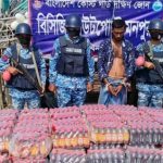 মিয়ানমারে পাচারকালে বিপুল পরিমাণ সফট ড্রিংকসহ ১ পাচারকারীকে আটক