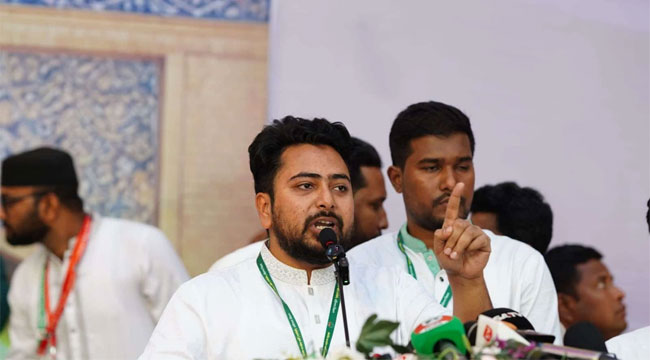 মিথ্যা মামলা দিয়ে মুখ বন্ধ করা যাবে না : নাহিদ