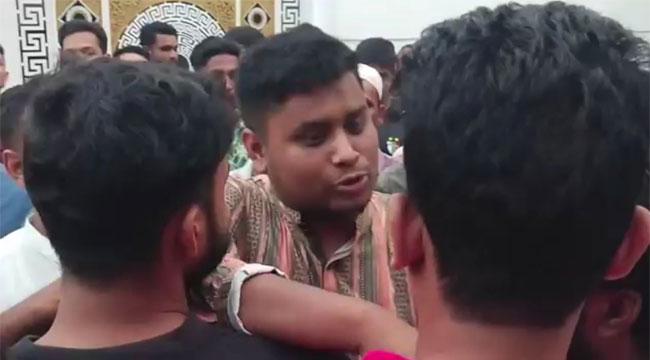 চট্টগ্রামে আওয়ামী লীগ নেতার বাসায় তিন ঘণ্টা অবরুদ্ধ হাসনাত