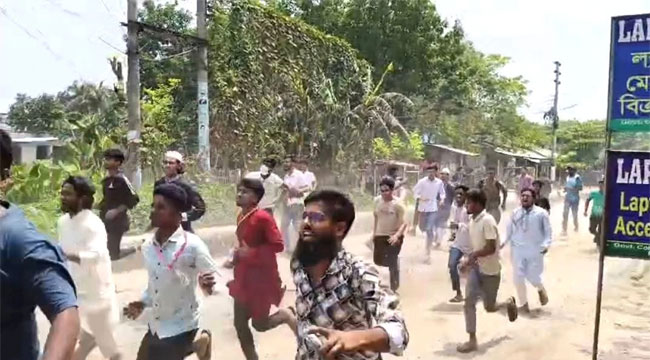 ঈশ্বরদী কলেজে শিবির-ছাত্রদল সংঘর্ষ, গুলি-ককটেল বিস্ফোরণ