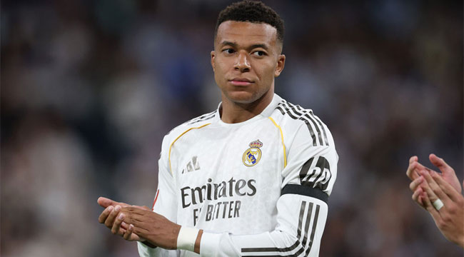 ‘লোভে’ পড়ে বিশ্বকাপ মিসের শঙ্কায় এমবাপ্পে