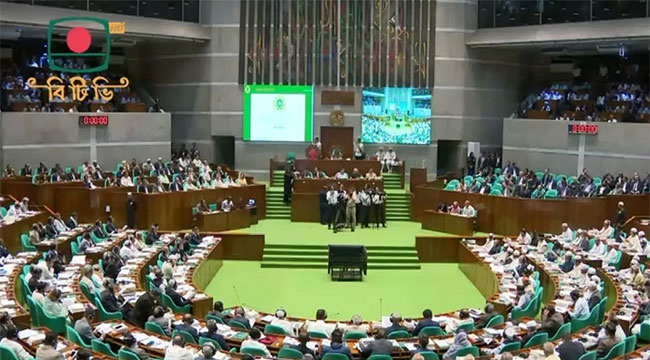 এমপিদের শুল্কমুক্ত গাড়ি সুবিধা বাদ দিয়ে সংসদে বিল পাস