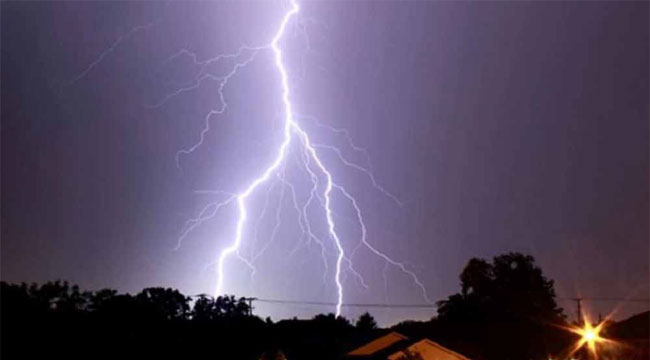 বজ্রপাত থেকে বাঁচতে মহানবী (সা.) যে দোয়া পড়তেন