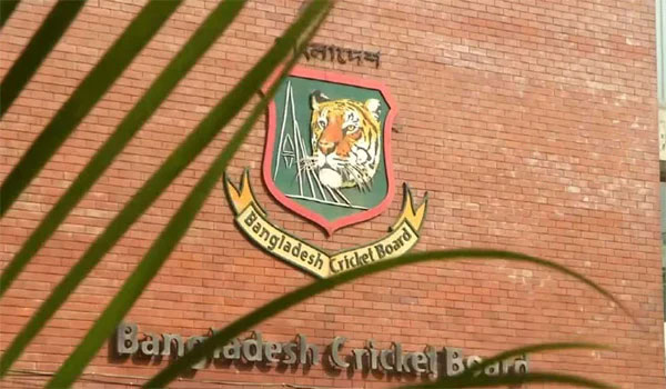 পদত্যাগ হিড়িকে বিসিবিতে অস্থিরতা