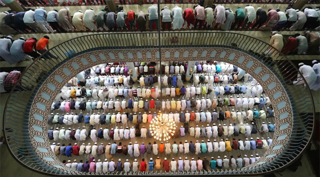 জুমার দিন যেসব আমল করবেন