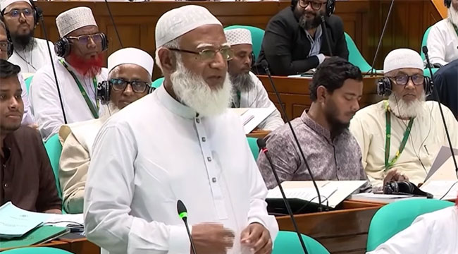 স্বরাষ্ট্রমন্ত্রী সত্যকে মিথ্যা, মিথ্যাকে সত্য চমৎকারভাবে পরিবেশন করেন : ডা. শফিক