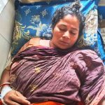 আগৈলঝাড়ায় সম্পত্তি নিয়ে বিরোধের জেরে চাচির পা ভেঙ্গে দিলো ভাতিজা
