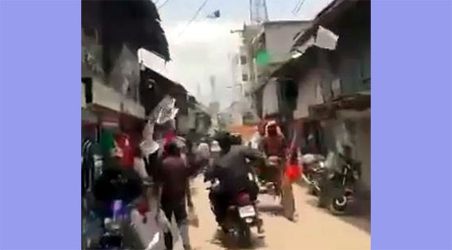 গলাচিপায় লিফলেট ছড়িয়ে নিষিদ্ধ ঘোষিত ছাত্রলীগের স্লোগান