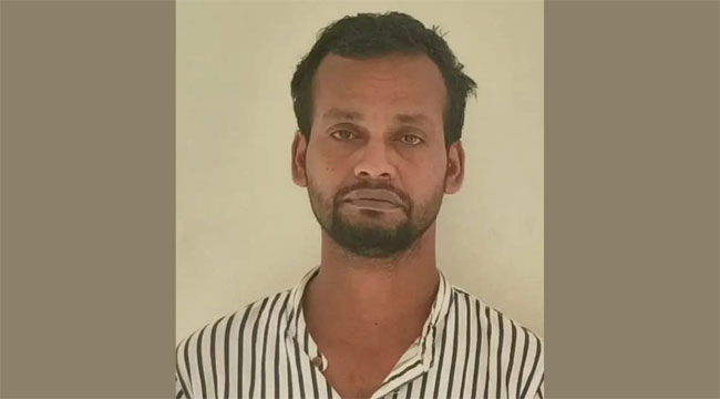 চাঁদাবাজির অভিযোগে স্বেচ্ছাসেবক দল সেক্রেটারি গ্রেপ্তার