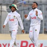 ৩৮৬ রানে অলআউট পাকিস্তান, মিরাজের ৫ উইকেট