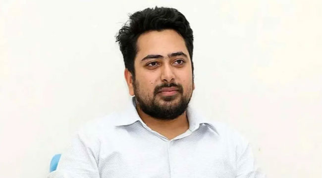 আ.লীগের রাজনীতিকে ফিরিয়ে আনার সুযোগ রাখা হচ্ছে : নাহিদ