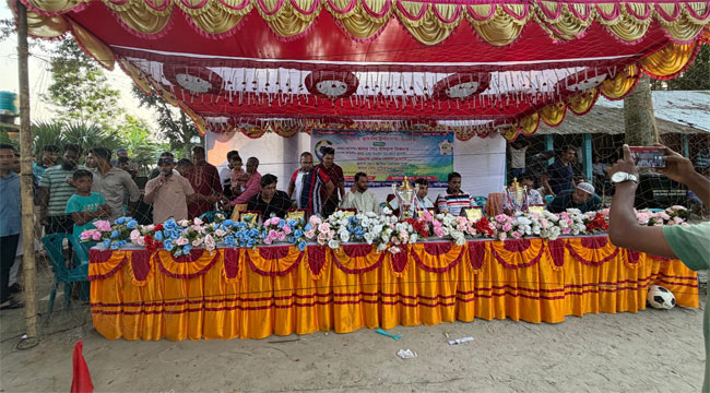 হিজলায় মিনিবার ফুটবল টুর্নামেন্টের ফাইনাল অনুষ্ঠিত