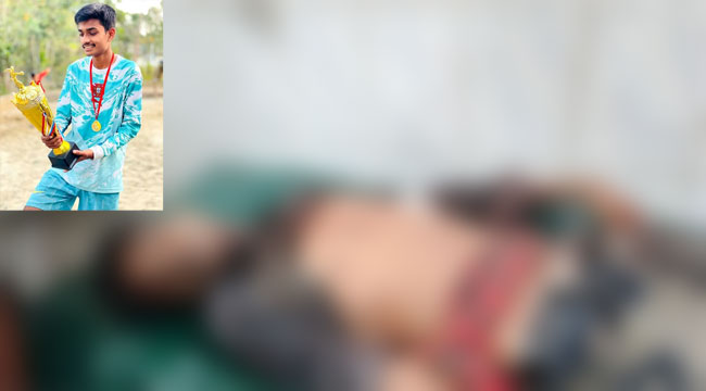 লালমোহনে কলেজ ছাত্রকে খুন করে রক্তমাখা ছুরি নিয়ে থানায় আত্মসমর্পণ