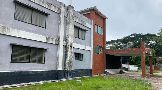 নামে ২০ শয্যা হাসপাতাল, নেই একটি বেডও
