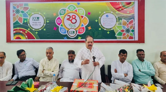 তথ্যের অবাধ প্রবাহ নিশ্চিত না হলে গণতন্ত্র ঝুঁকিতে পড়ে: সরোয়ার