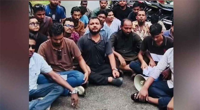বরিশালে ইউএনও কার্যালয়ে ছাত্রদলের বিক্ষোভ