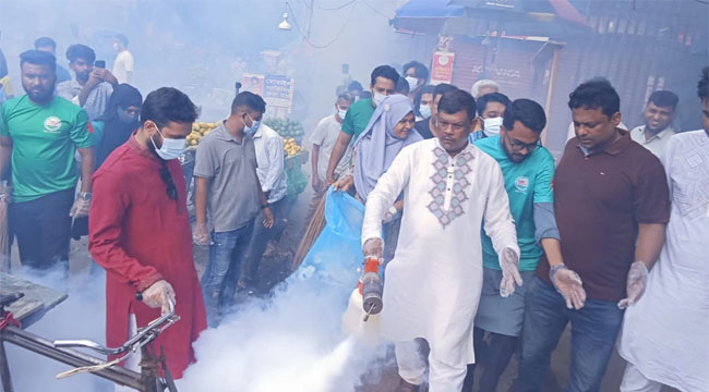 বরিশালে ডেঙ্গু প্রতিরোধে বিএনপি নেতার ব্যতিক্রমী উদ্যোগ