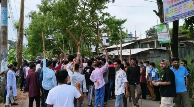 দুমকিতে যুবদলের কমিটি নিয়ে দুই পক্ষের ধাওয়া-পাল্টা ধাওয়া