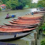 বর্ষায় জমজমাট আটঘরের শতবর্ষী নৌকা বেচাকেনার হাট