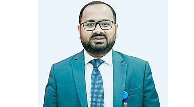 খাল খনন শেষে সরকারি কোষাগারে টাকা ফেরত দিয়ে প্রশংসায় ভাসছেন আমতলীর ইউএনও