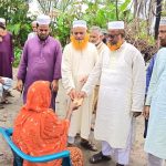 মুলাদীতে অগ্নিকাণ্ডে নিঃস্ব বিধবার পাশে জামায়াত