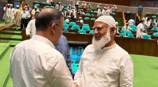 ‘আমি তো ১৮ কোটি মানুষ নিয়ে খেতে চাই’