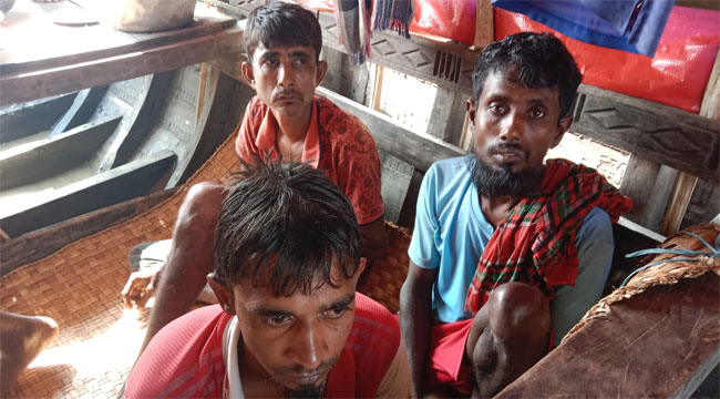 বাবুগঞ্জে মা ইলিশ সংরক্ষণ অভিযানে ৩ জেলের কারাদণ্ড