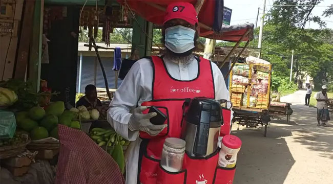ইমামতির পাশাপাশি চা-কফি বিক্রি, হালাল উপার্জনে জীবনসংগ্রাম হাবিবুল্লাহর